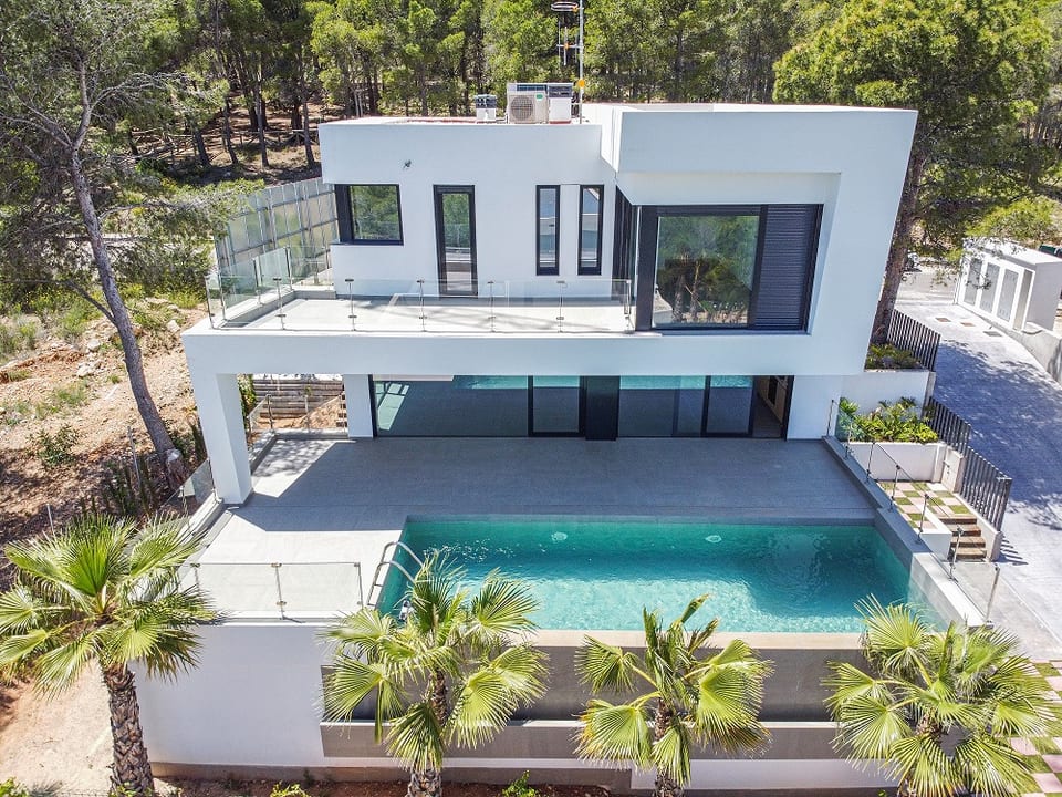 New villas – one level – private pool – peaceful setting (8/12)