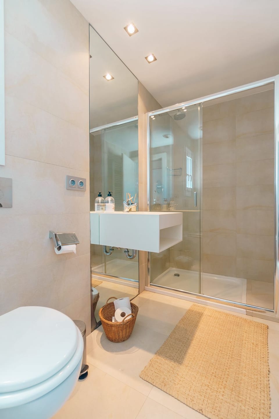 Modern detached villa (7/15)