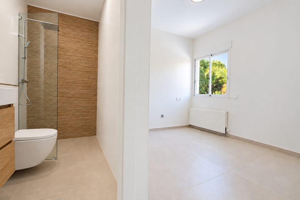Villa with a Private Pool in Albir (9/15)