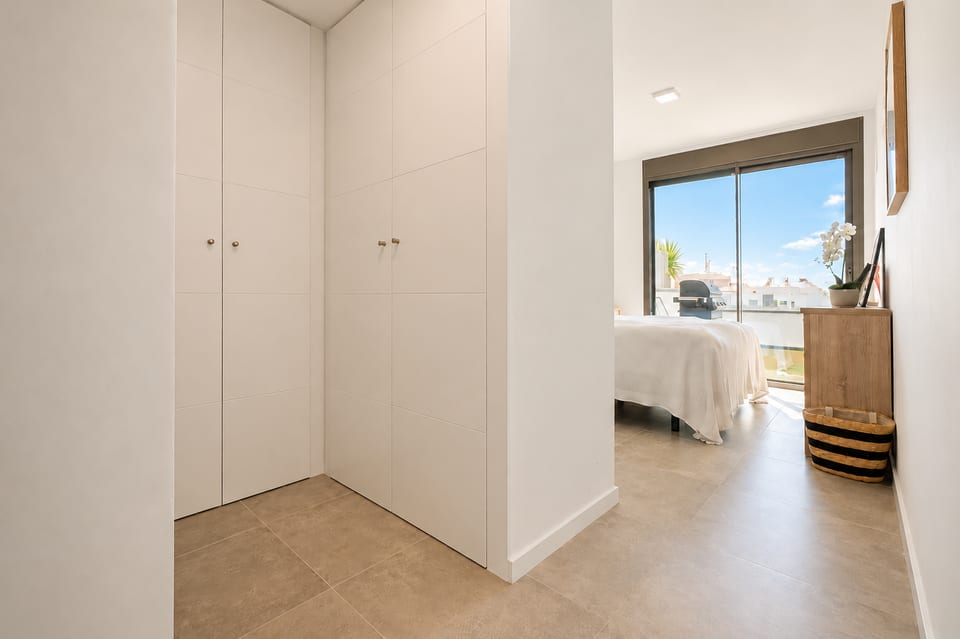 Exclusive 3-Bedroom Apartment with Large Terrace and Panoramic Sea Views in Finestrat (8/15)