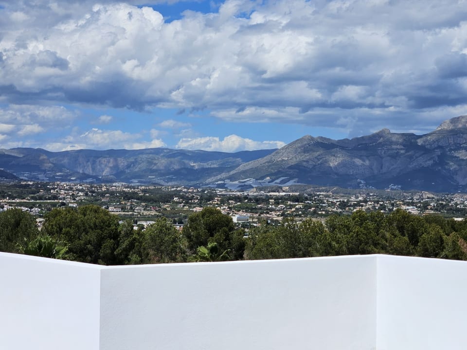 ALBIR – DELIVERY LATE 2025 (10/13)