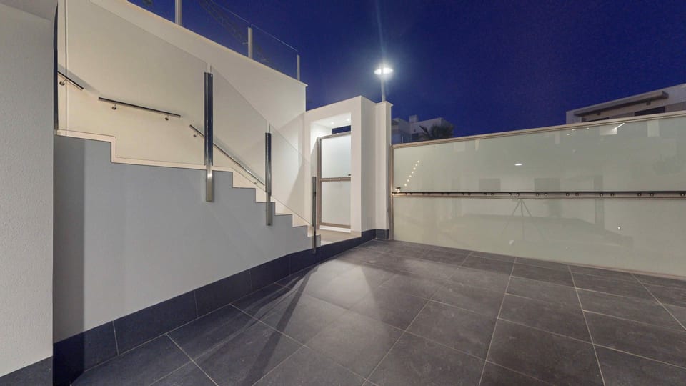 Luxury Villa in Sierra Cortina (12/14)