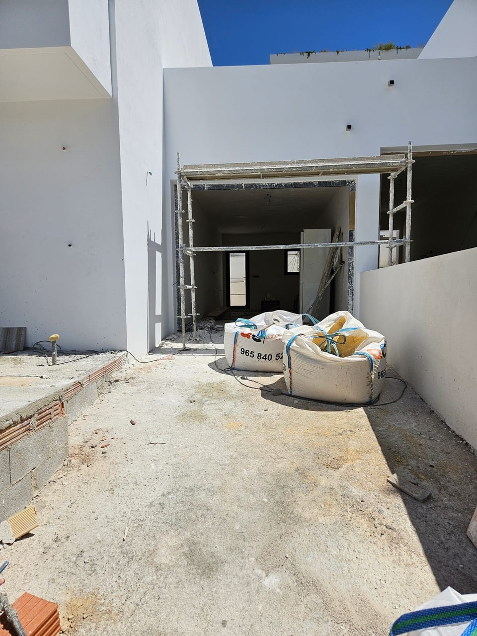 ALBIR – DELIVERY LATE 2025 (12/13)